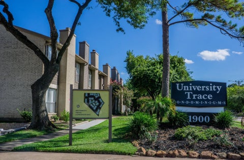 Photo of 1900 Bay Area Boulevard #235, Houston, TX 77058 (MLS # 7805877)