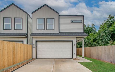 Photo of 1065 South Lane, Houston, TX 77088 (MLS # 20438599) Photo of 1065 South Lane, Houston, TX 77088 (MLS # 20438599)