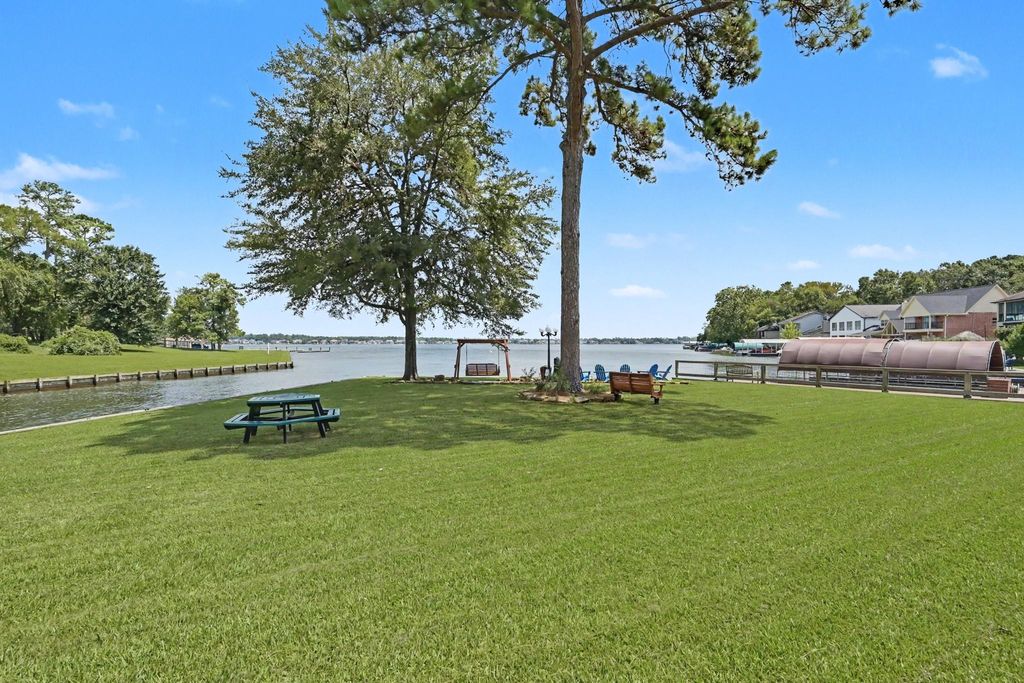Photo of 3900 Aspen Drive #A105, Montgomery, TX 77356 (MLS # 29752117)