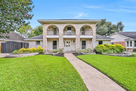 Photo of 9322 Petersham Drive, Houston, TX 77031 (MLS # 8042835)