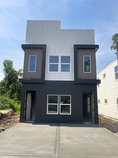 Multifamily For Sale - 968 South Lane #A/B<br/> Houston, TX 77088
