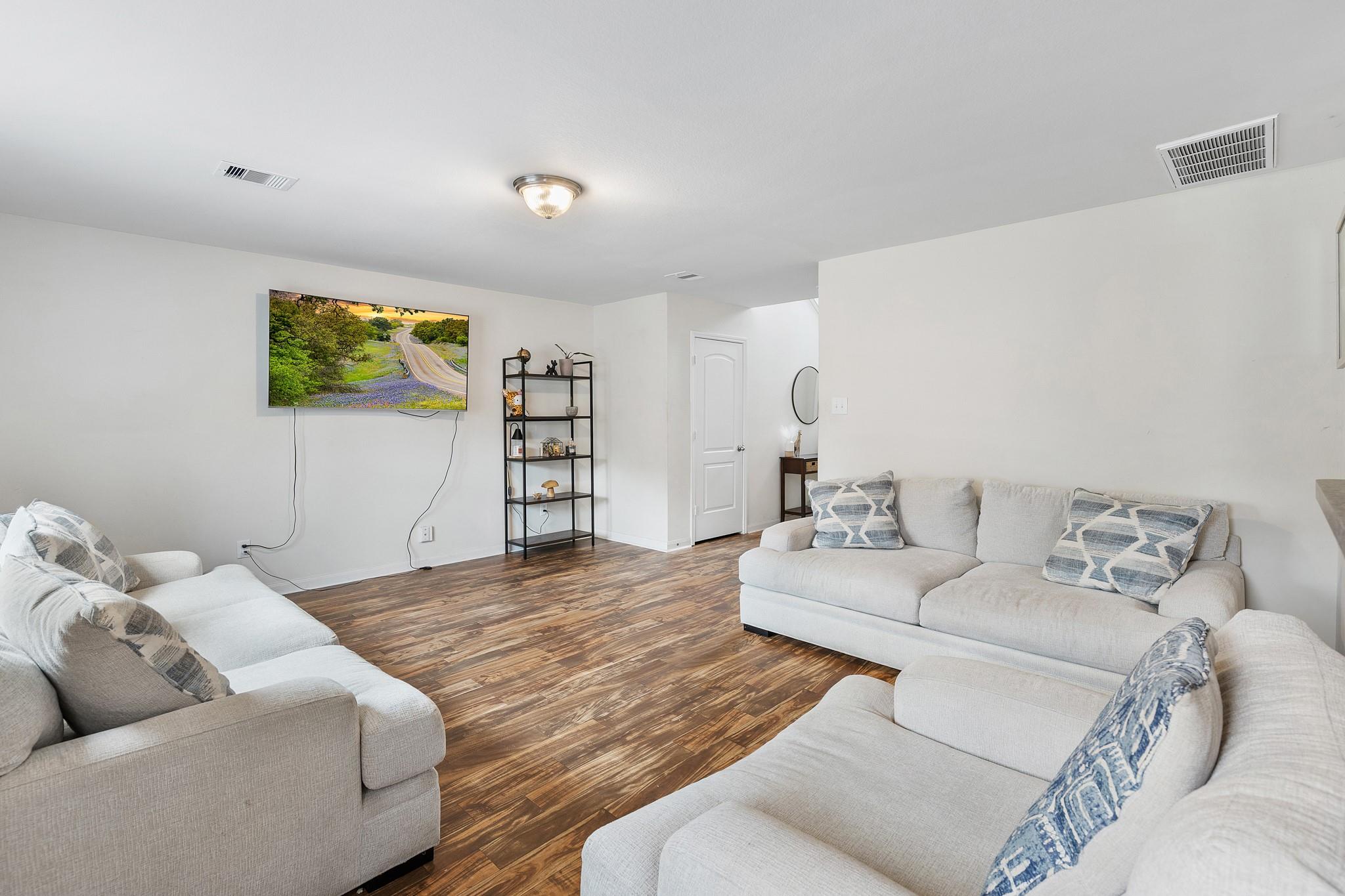 10035 Meadow Mill Forest Lane