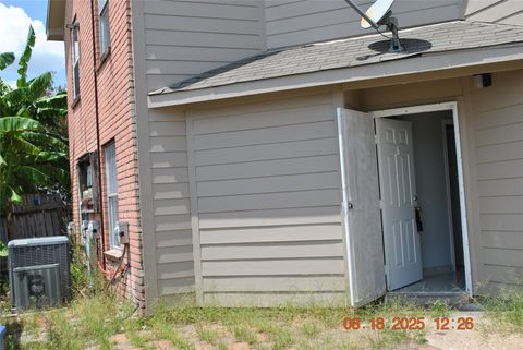 Photo of 12700 Leader Street #C, Houston, TX 77072 (MLS # 17302442)