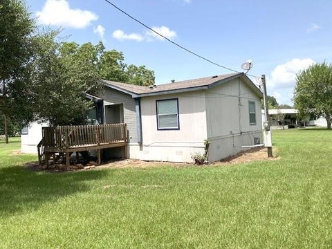Photo of 503 S Victoria Street, Louise, TX 77455 (MLS # 66870873)