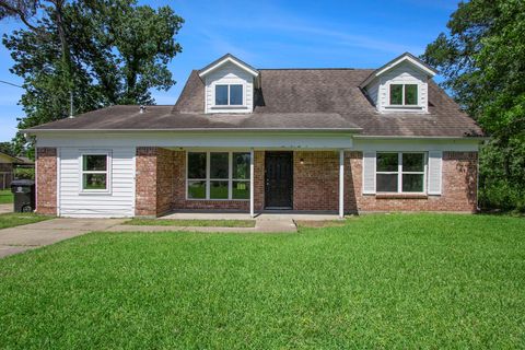 Photo of 9013 Burl Street, Houston, TX 77028 (MLS # 68860392) Photo of 9013 Burl Street, Houston, TX 77028 (MLS # 68860392)