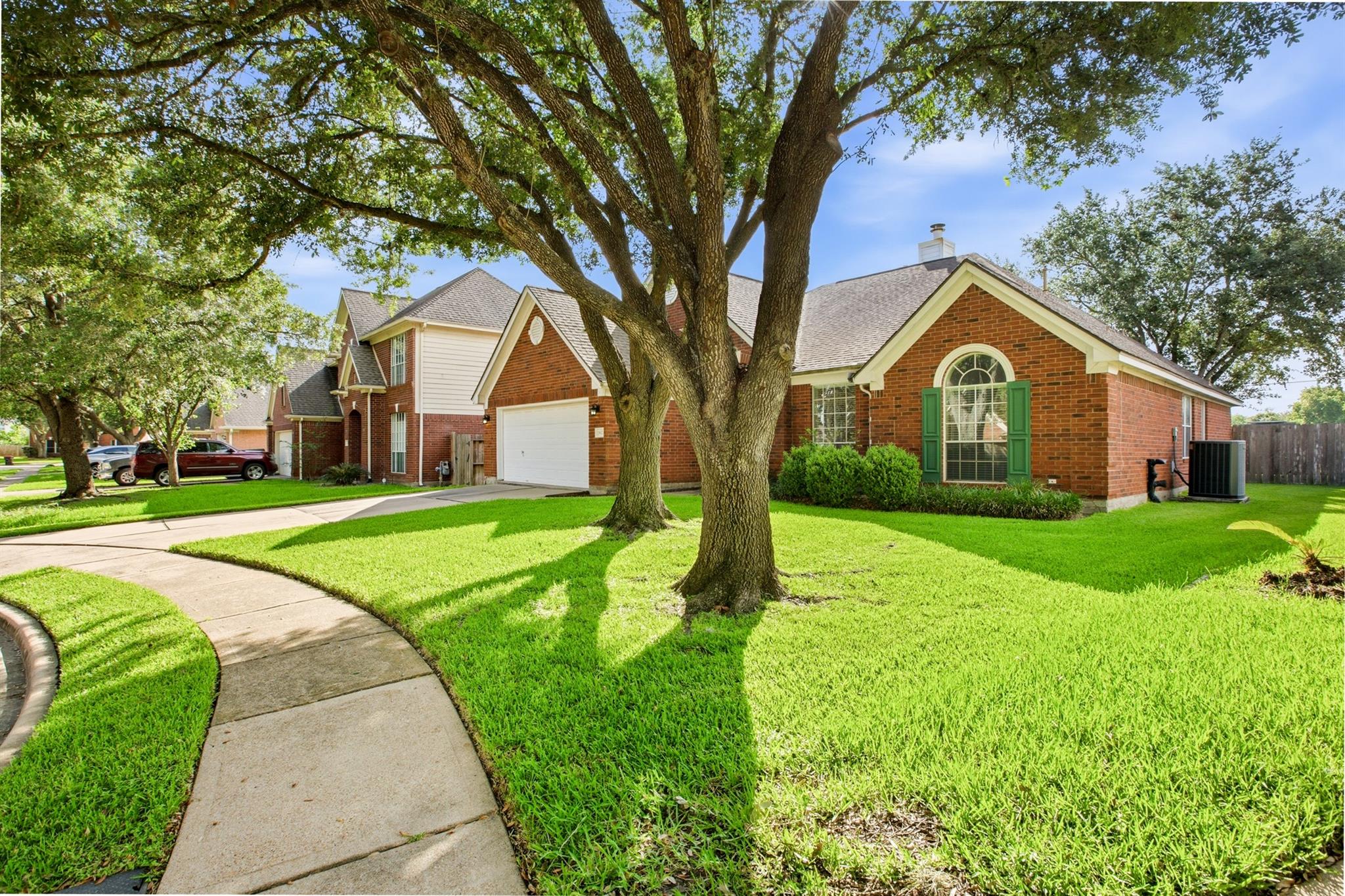 15627 Oakworth Court