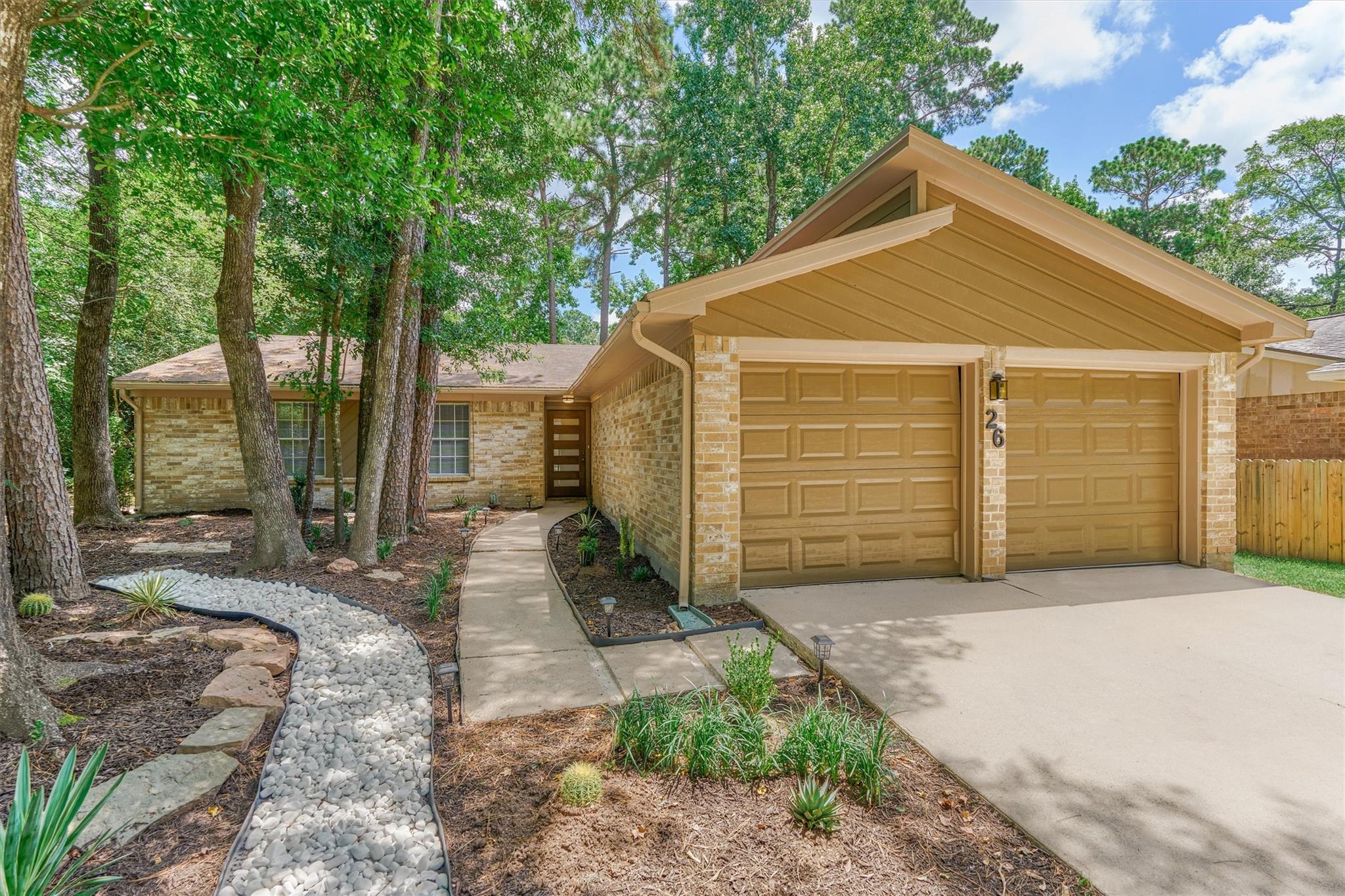 26 W Broken Oak Court