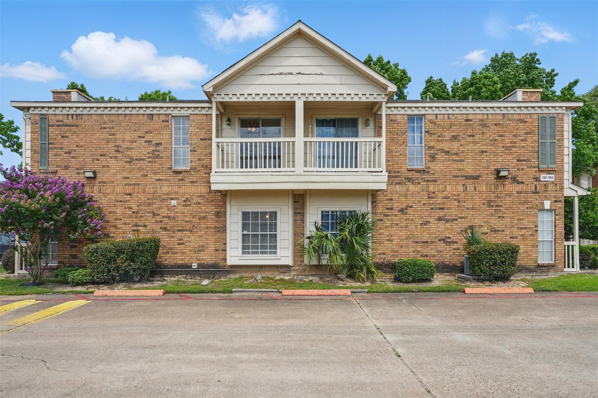 2626 Holly Hall Street 1102