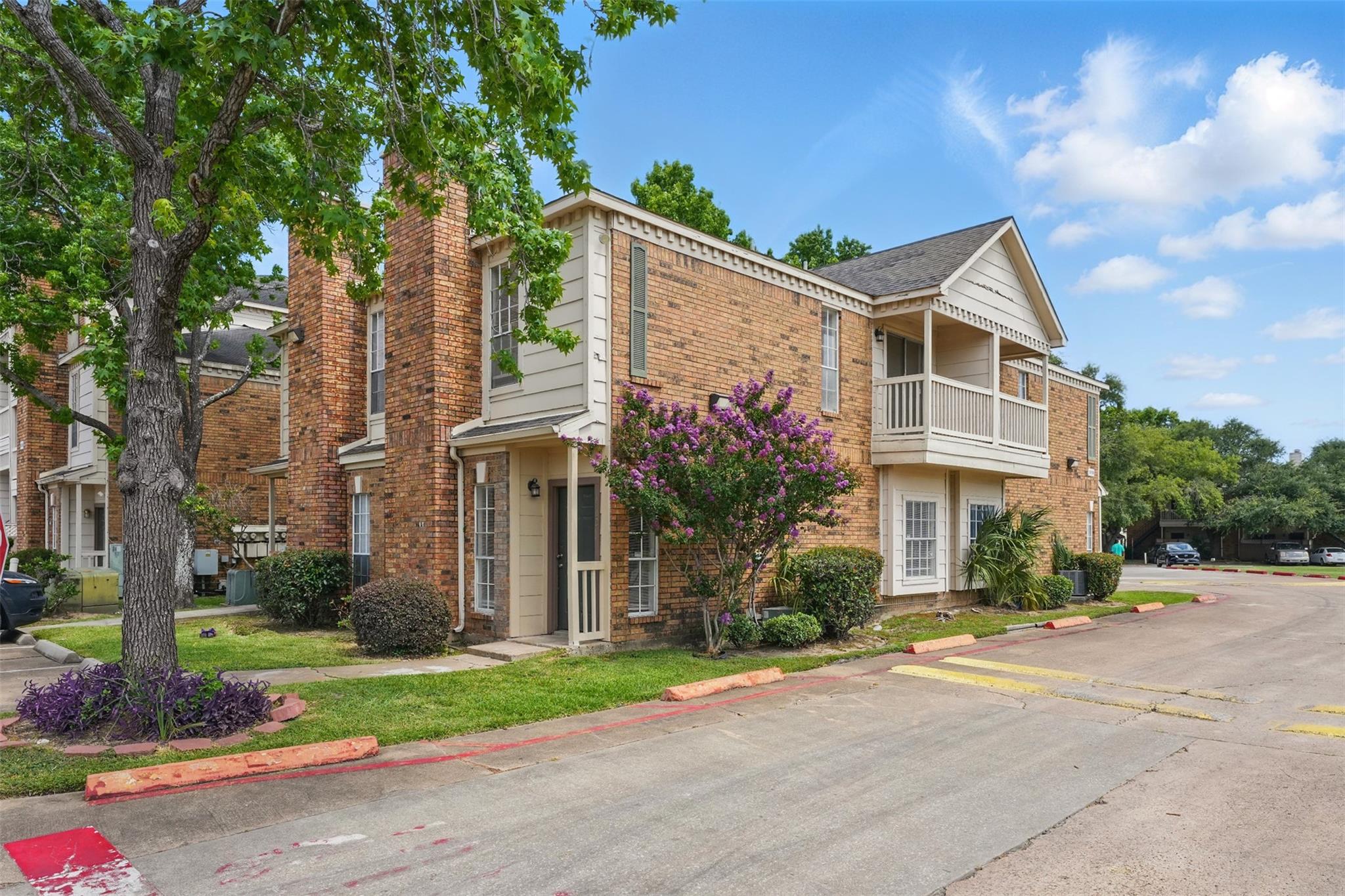 2626 Holly Hall Street 1102