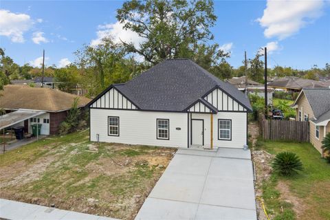 12011 Coulson Cir Houston TX 77015