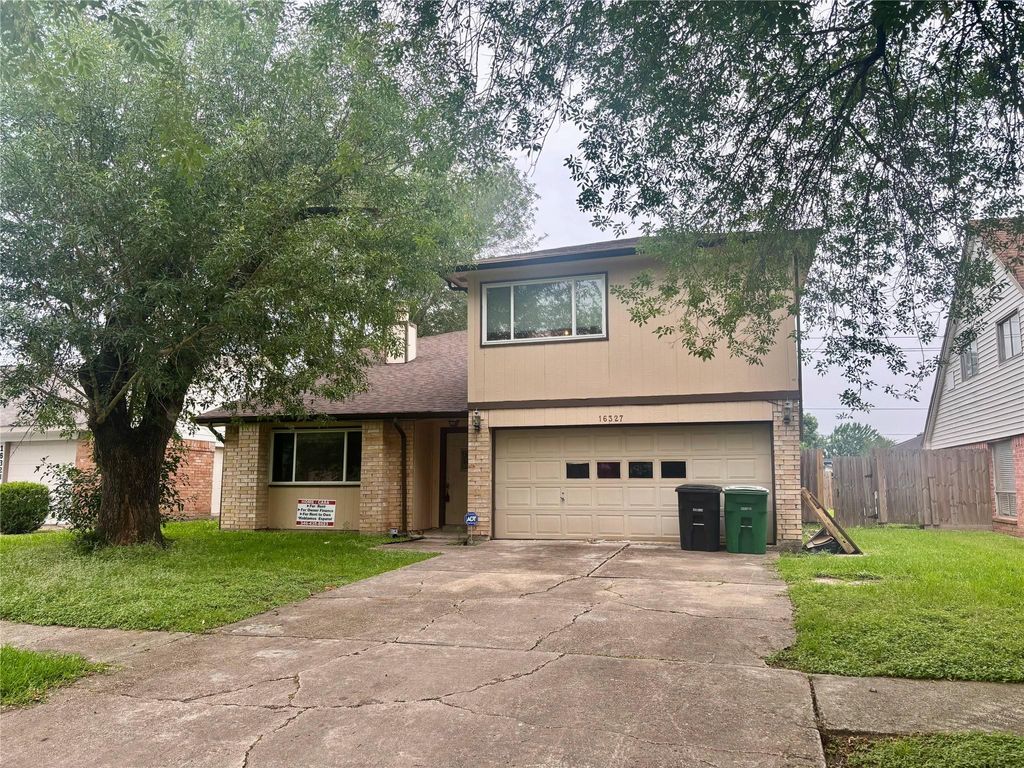 Photo of 16327 Quail Echo Drive, Houston, TX 77489 (MLS # 75321624)