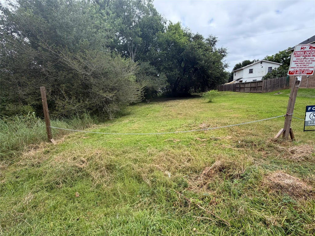 Photo of 4909 Ricky Street, Houston, TX 77033 (MLS # 33116564)