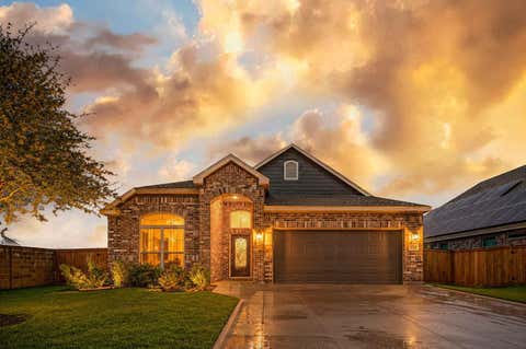 Photo of 5318 Madeline Grace Drive, Brookshire, TX 77423 (MLS # 52062621)