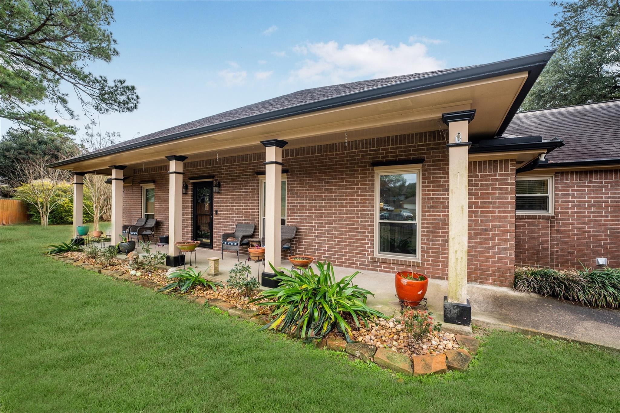 714 Quail Hollow Drive