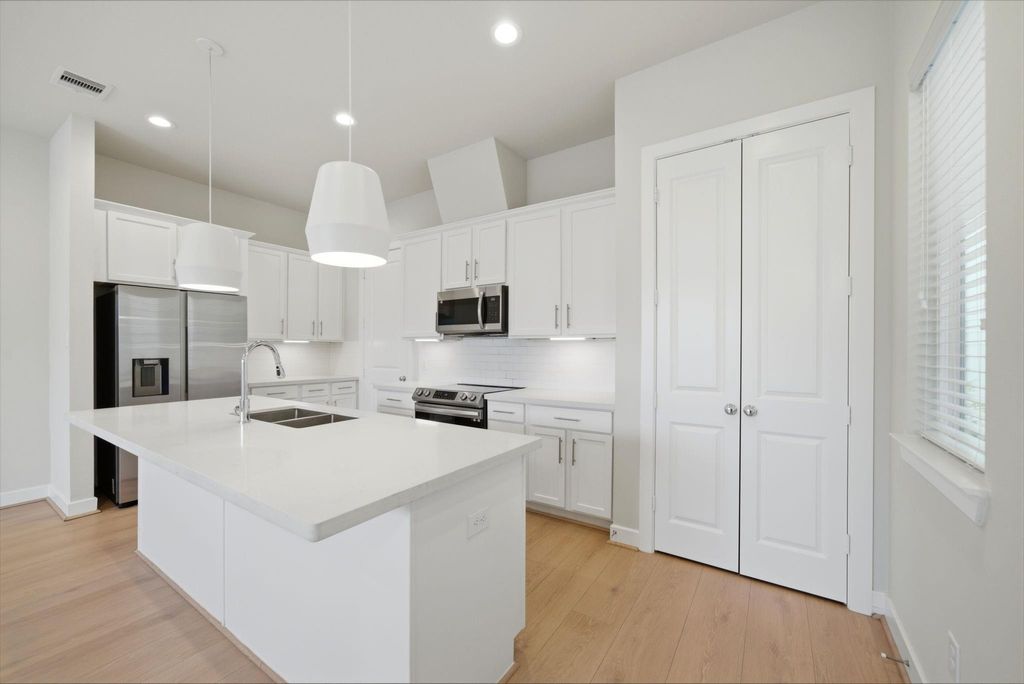 Photo of 5906 Jasper Jones Way Way, Houston, TX 77091 (MLS # 4144927)