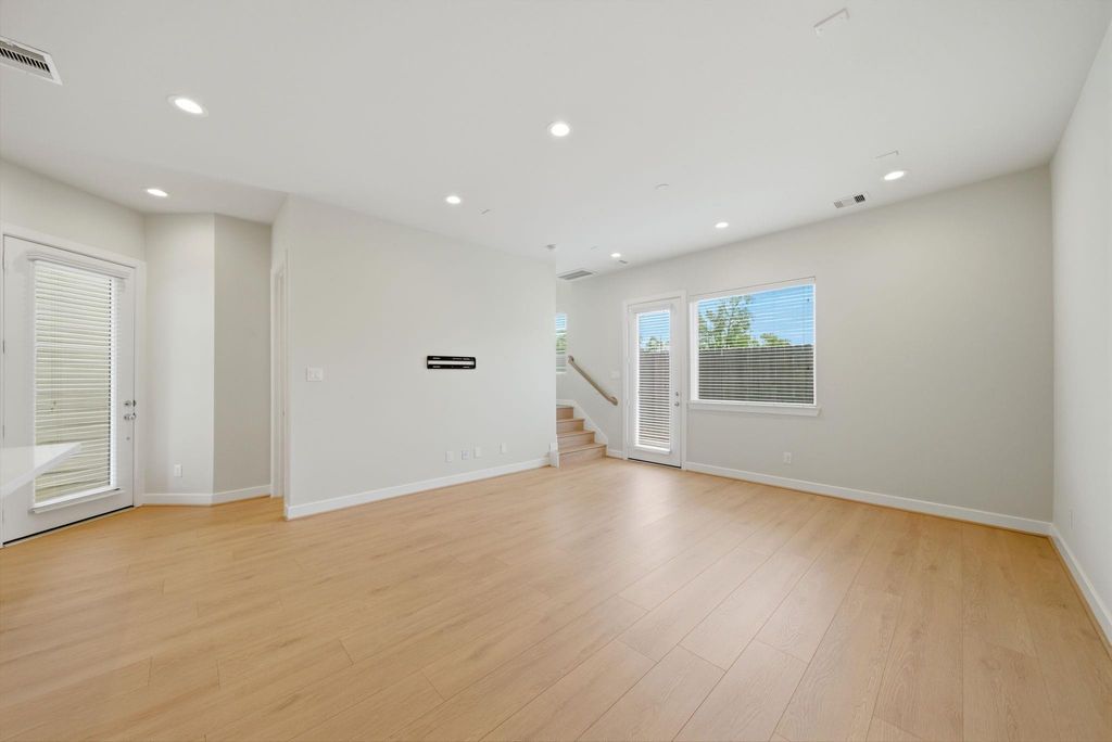 Photo of 5906 Jasper Jones Way Way, Houston, TX 77091 (MLS # 4144927)