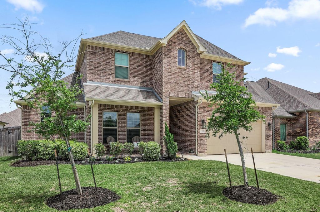Photo of 2725 Lakeside Shore Drive, League City, TX 77573 (MLS # 98373815)