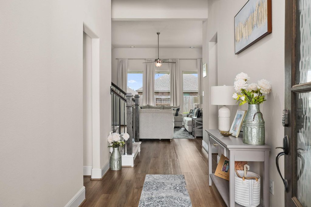 Photo of 2725 Lakeside Shore Drive, League City, TX 77573 (MLS # 98373815)