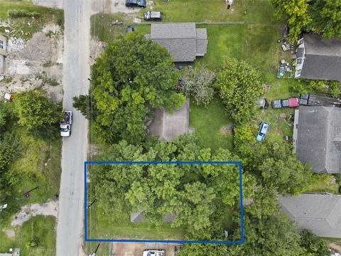 Photo of 7339 Phillips Street, Houston, TX 77088 (MLS # 49921589)