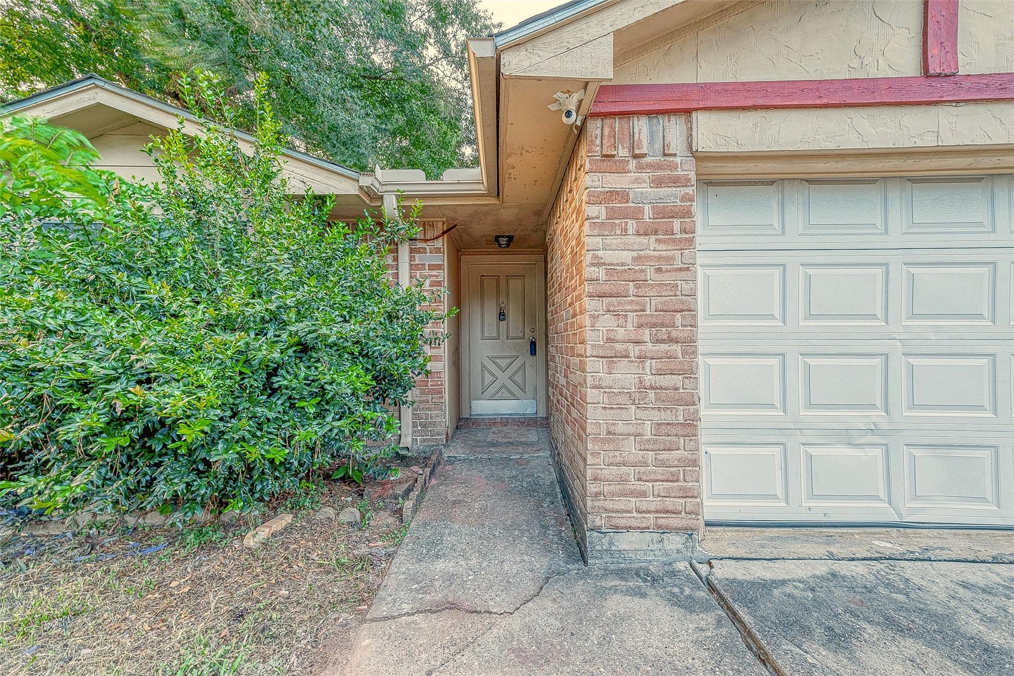 7035 Foxfield Lane