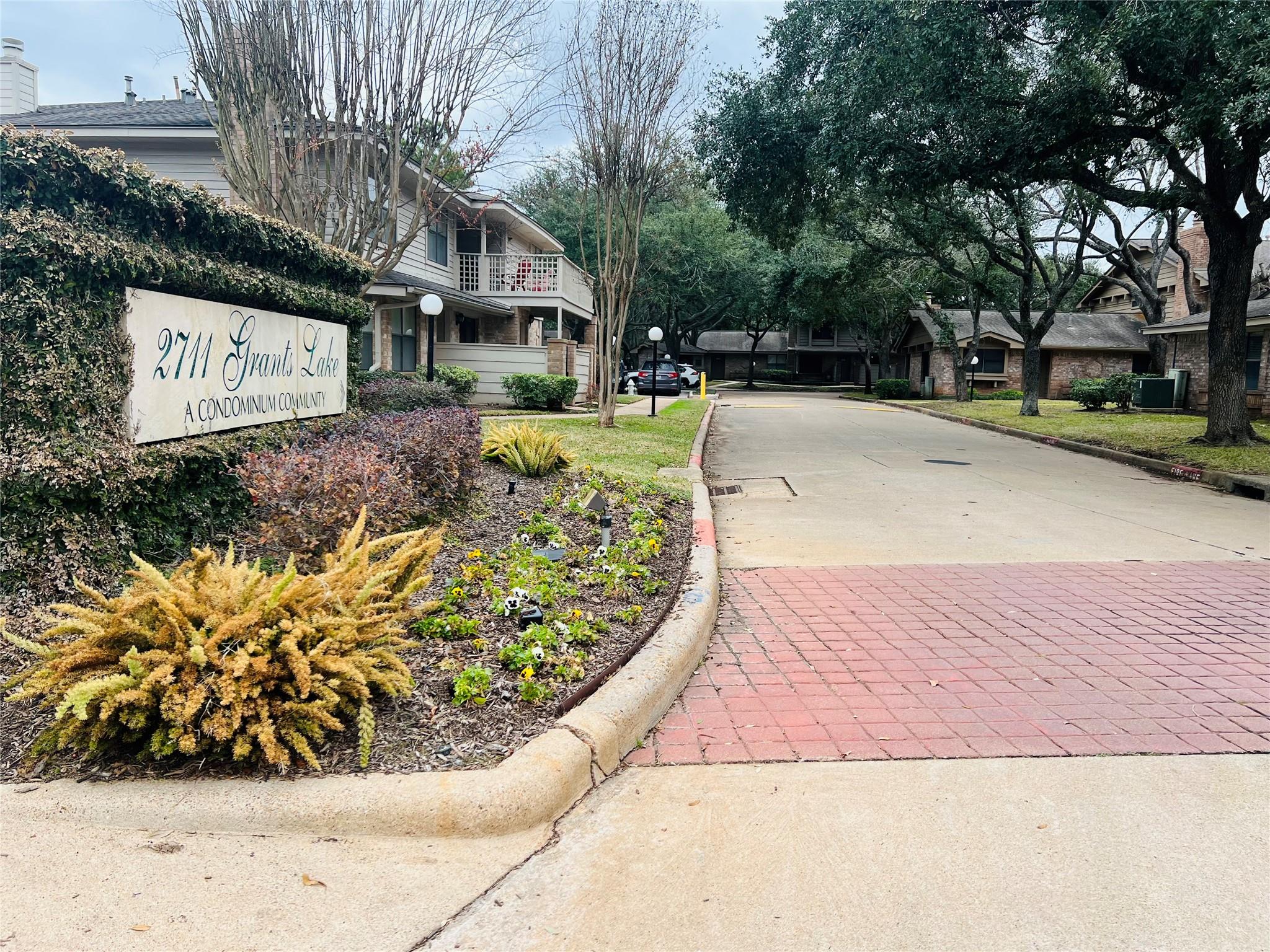 2711 Grants Lake Boulevard 152