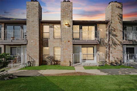 Homes For Sale - 6633 W Airport Boulevard #1306<br/> Houston, TX 77035
