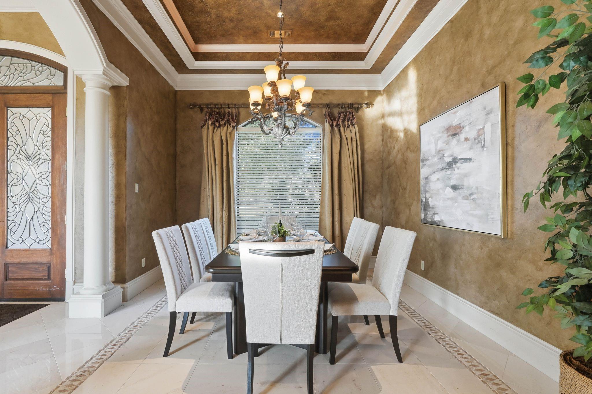 8110 Hideaway Lake Circle