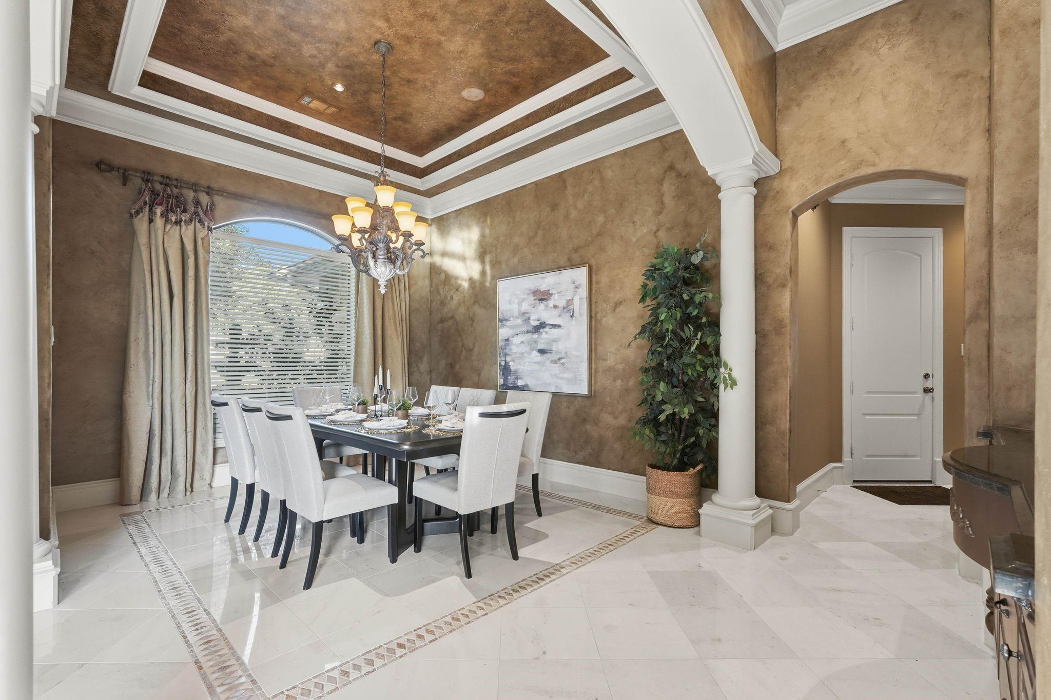 8110 Hideaway Lake Circle