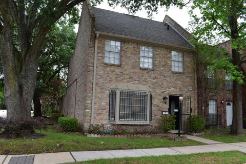 Photo of 6501 Gambier Lane, Bellaire, TX 77401 (MLS # 61302450)