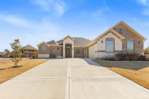 Photo of 311 Bentwood Court, Montgomery, TX 77356 (MLS # 71791904)