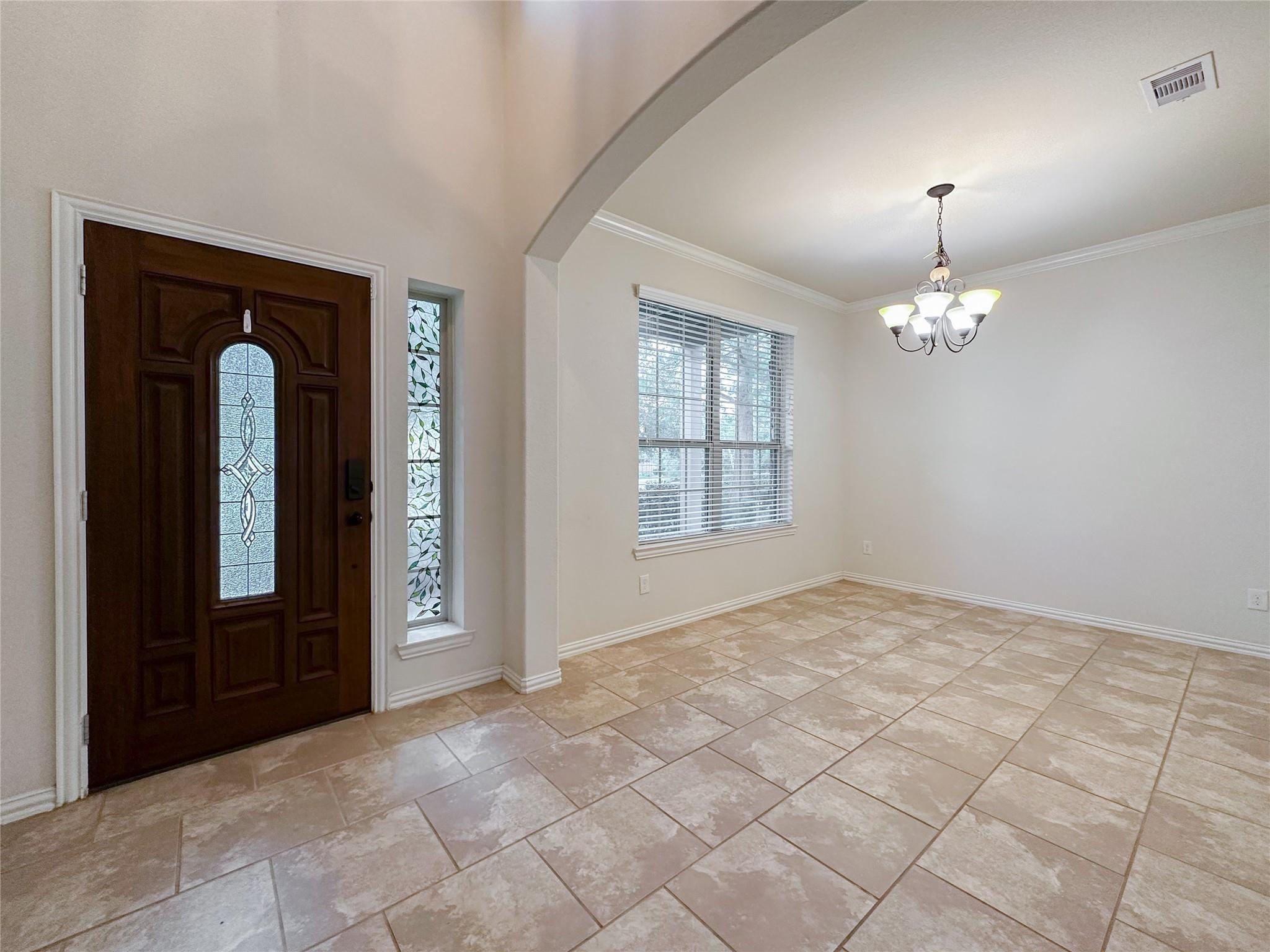 110 S Sawbridge Circle