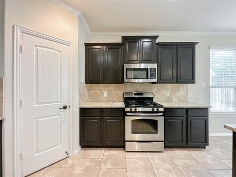 Tiny photo for 110 S Sawbridge Circle, Spring, TX 77389 (MLS # 75957305)