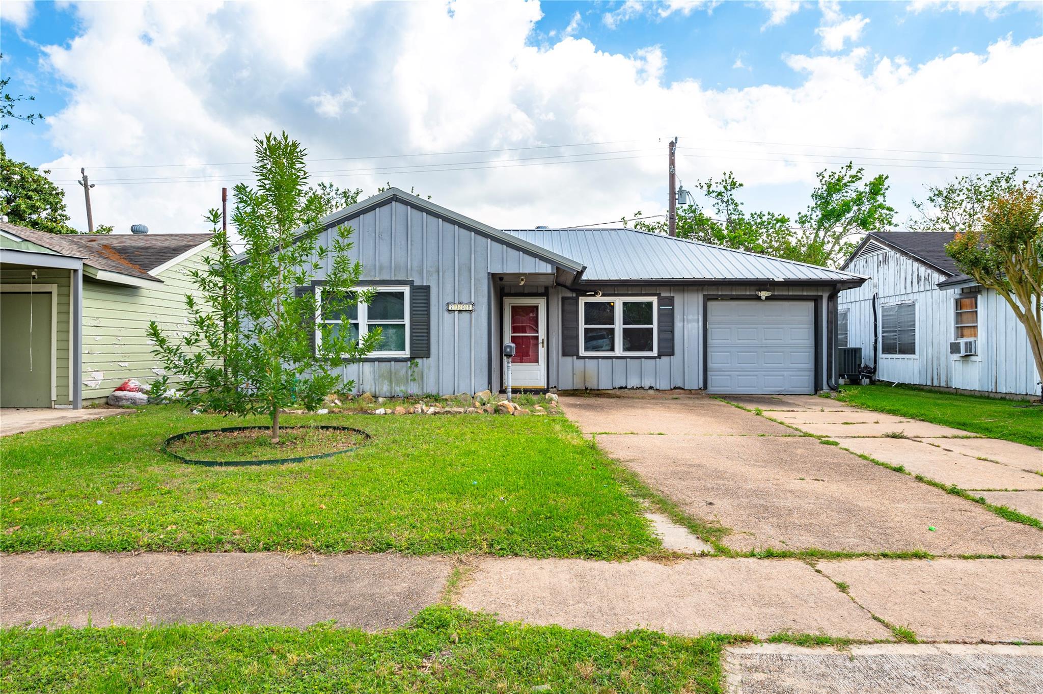 2308 Grape Lane