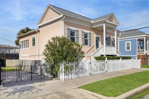 Photo of 613 9th Street, Galveston, TX 77550 (MLS # 44828204)
