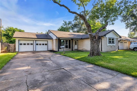 Photo of 6930 Neff Street, Houston, TX 77074 (MLS # 28556985)