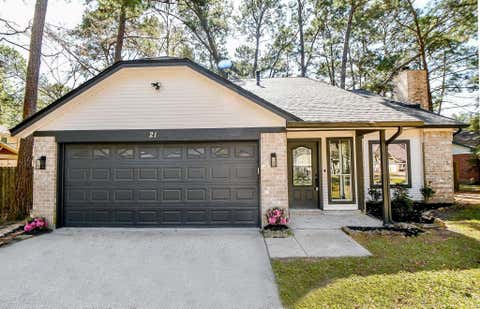 Photo of 21 Edgewood Forest Ct Ct, The Woodlands, TX 77381 (MLS # 13884490)