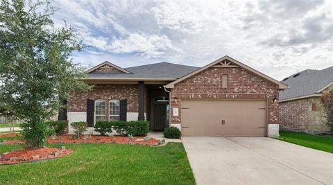 Photo of 1903 Cadbury Castle Lane, Fresno, TX 77545 (MLS # 21517389)