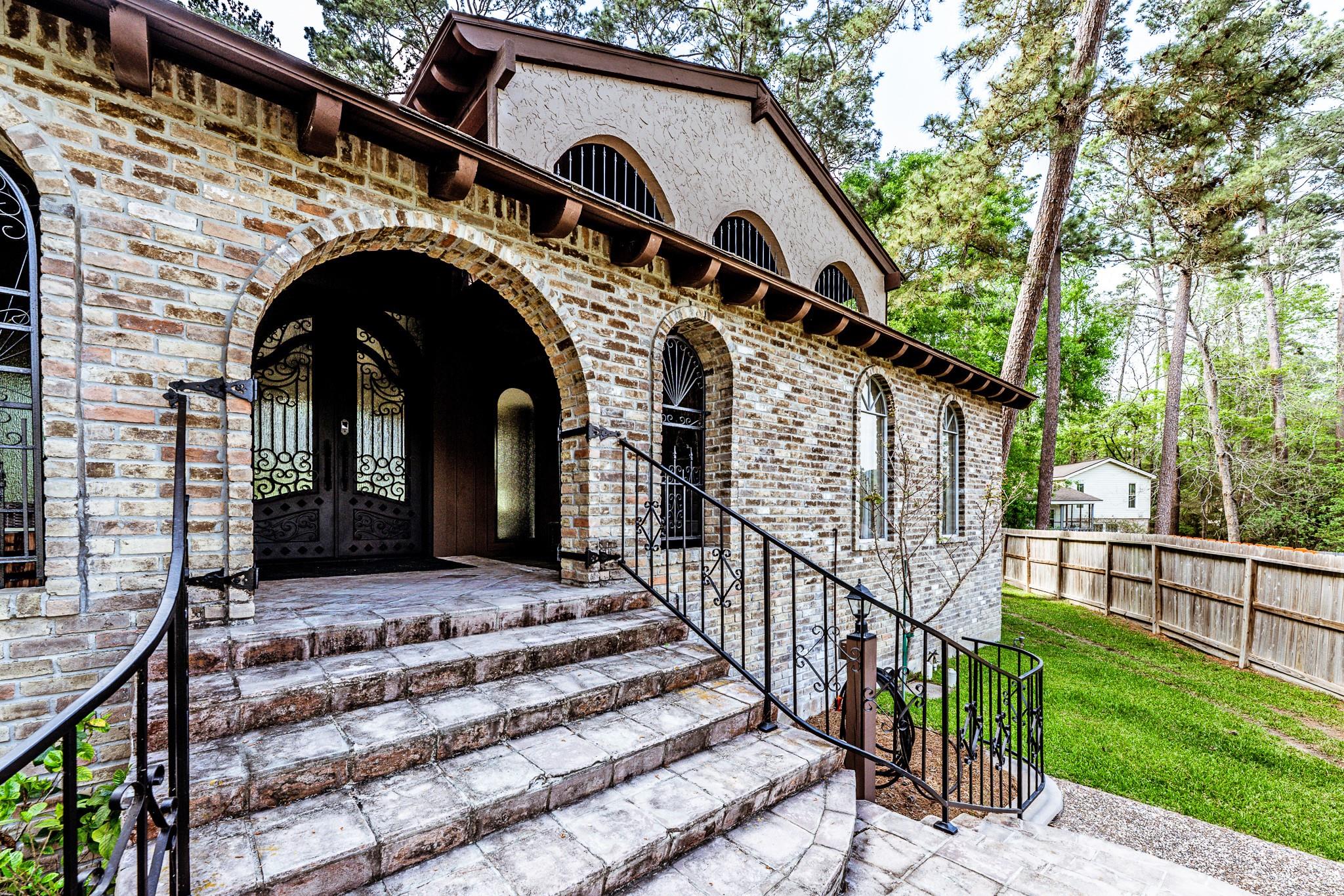 602 Rolling Hills Road