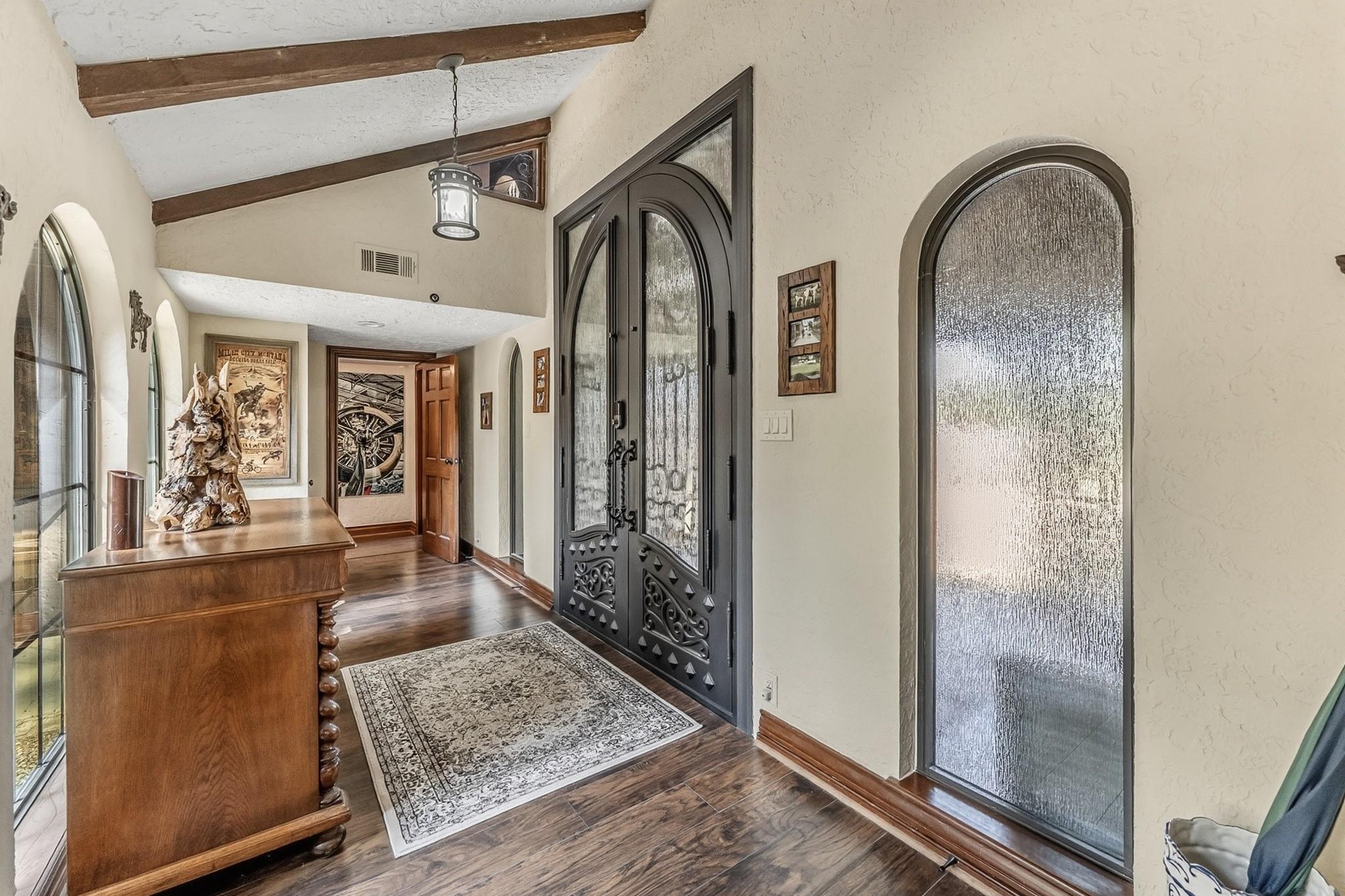 602 Rolling Hills Road