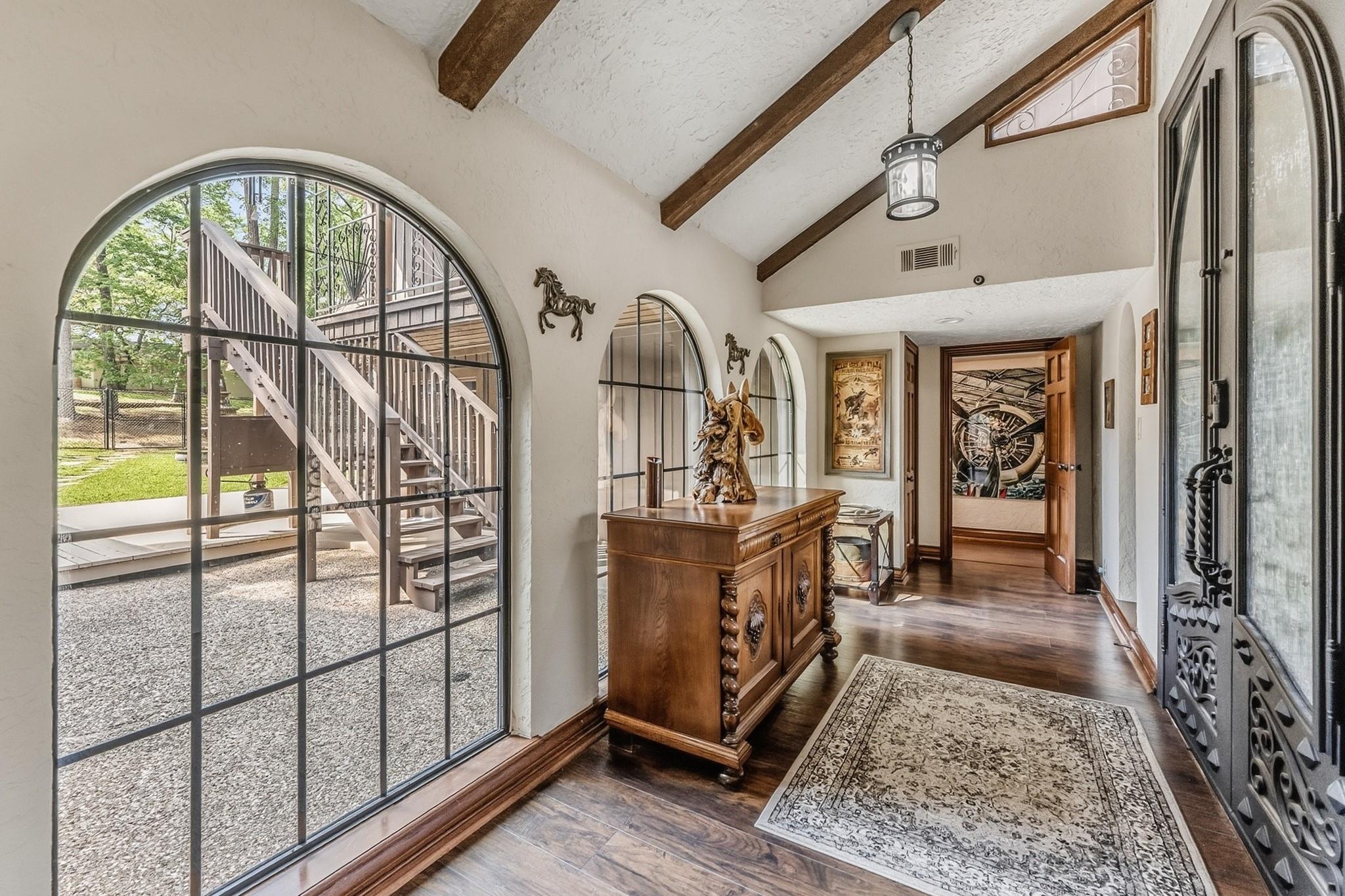 602 Rolling Hills Road