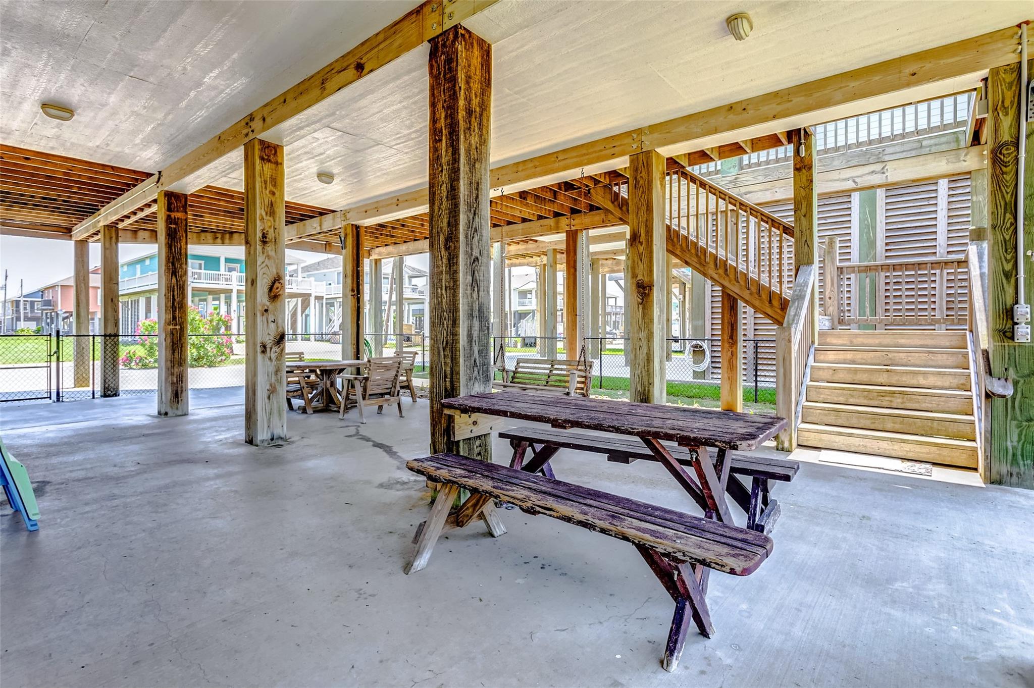 877 Palmetto Drive