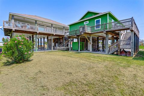 Photo of 877 Palmetto Drive, Crystal Beach, TX 77650 (MLS # 90589262)
