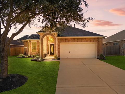 Photo of 3216 Cactus Heights Lane, Pearland, TX 77581 (MLS # 91624454)