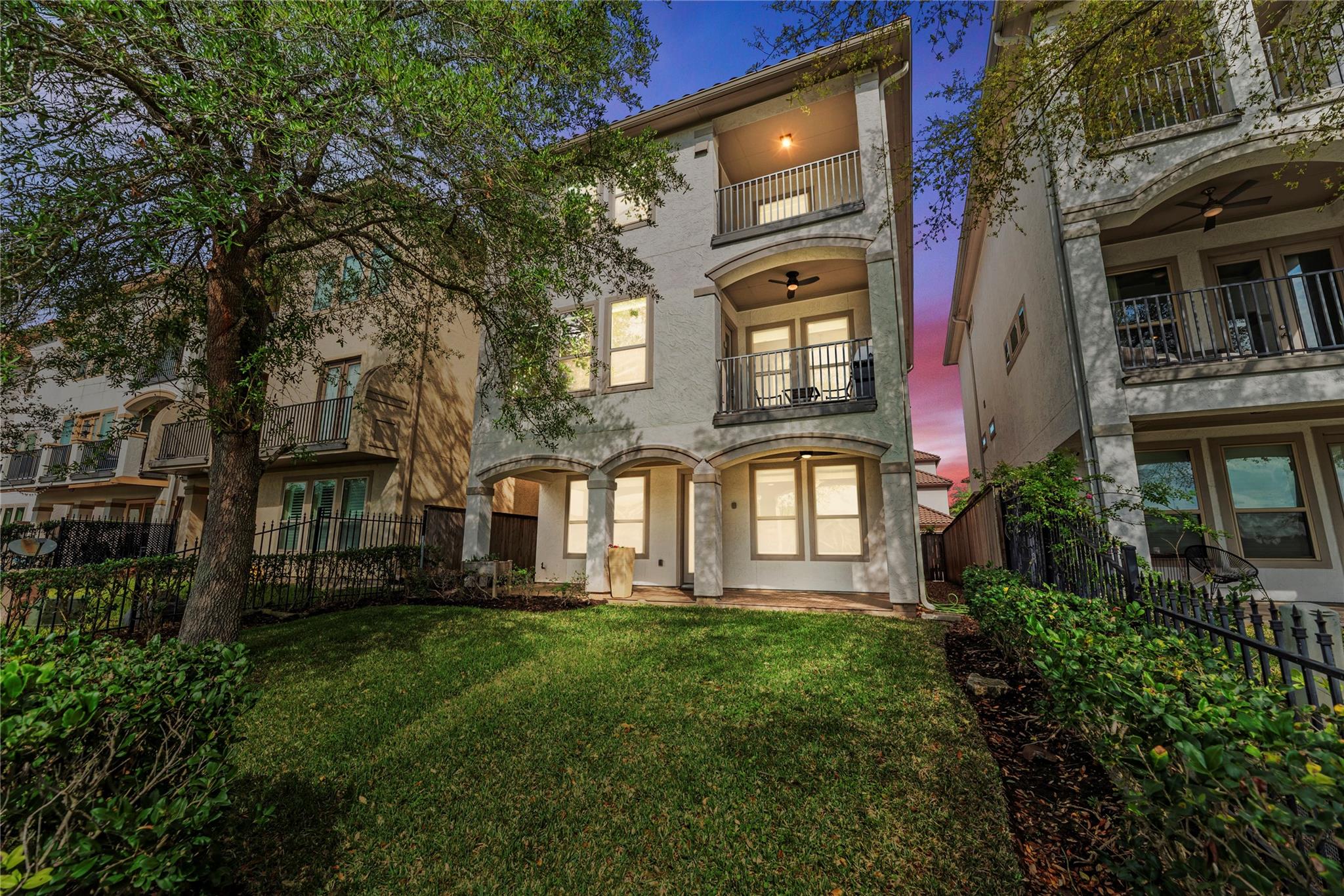 1006 Old Oyster Trail