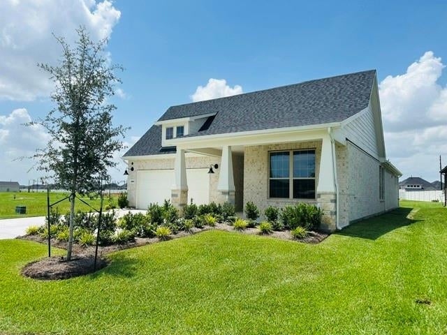 31606 Gallant Drive