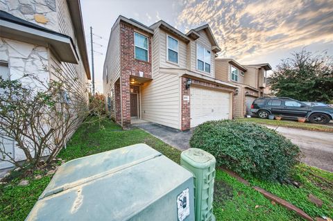 Tiny photo for 10913 Panther Court, Houston, TX 77099 (MLS # 27954960)