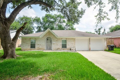 Photo of 11510 Leader Street, Houston, TX 77072 (MLS # 71381544)