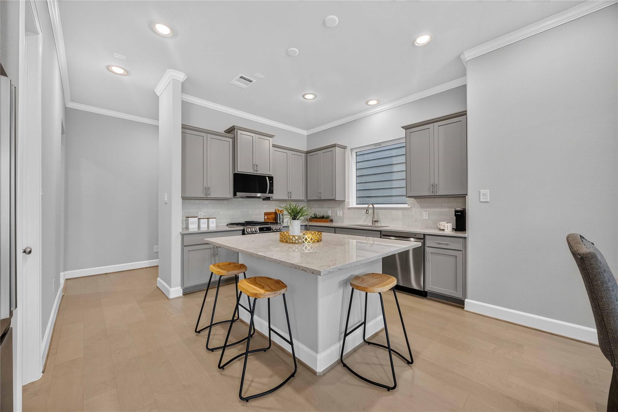 5525 Katy Freeway