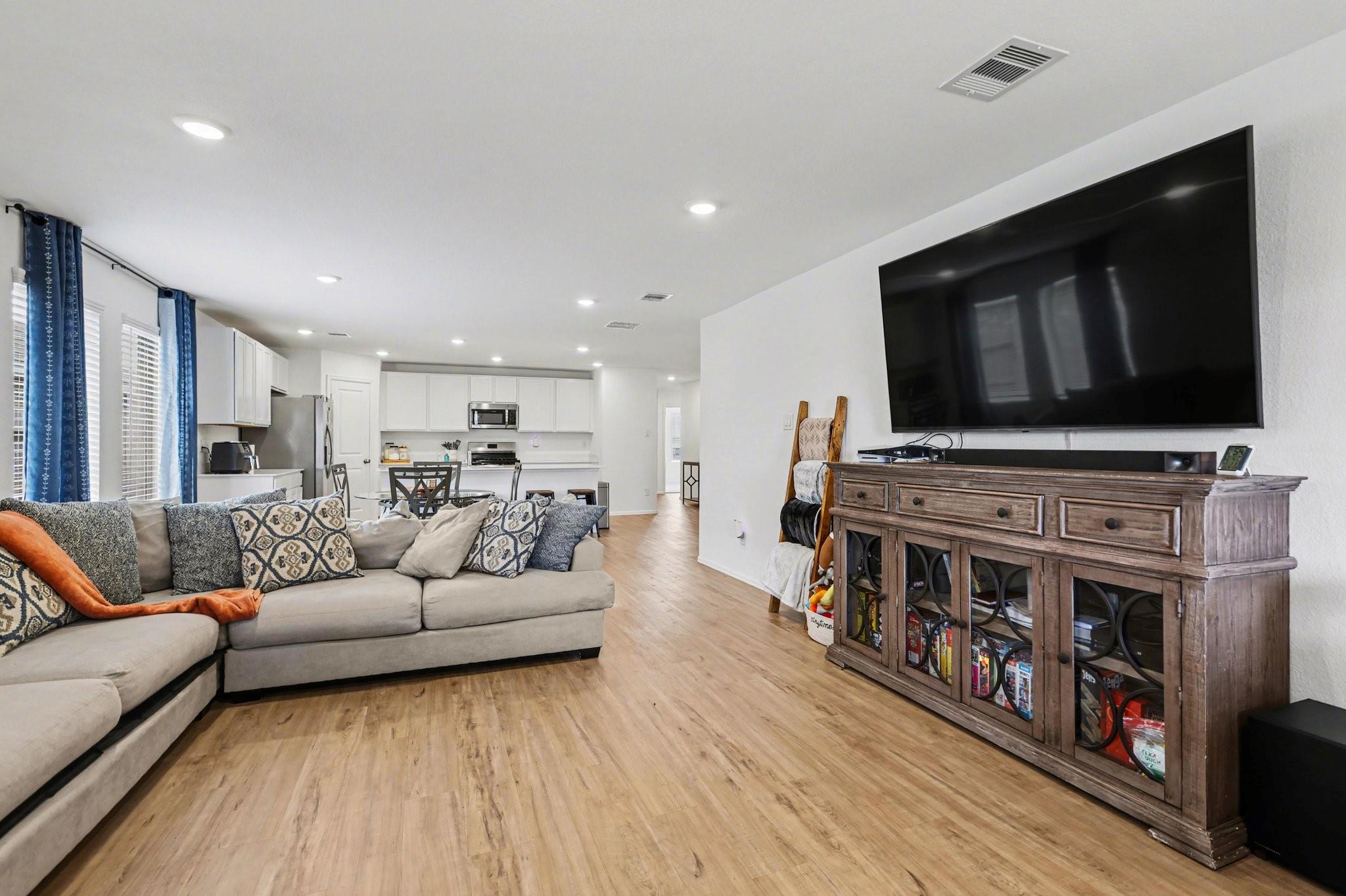 731 Mockingbird Passage Drive