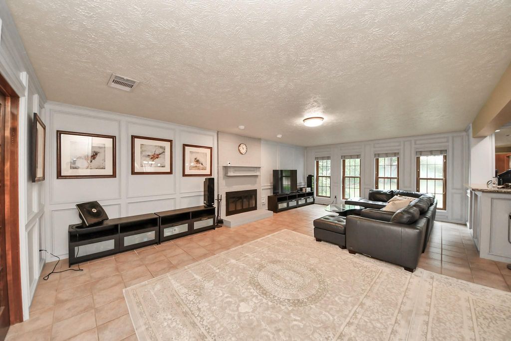 Photo of 2307 Stephens Grant Drive, Sugar Land, TX 77479 (MLS # 75829734)